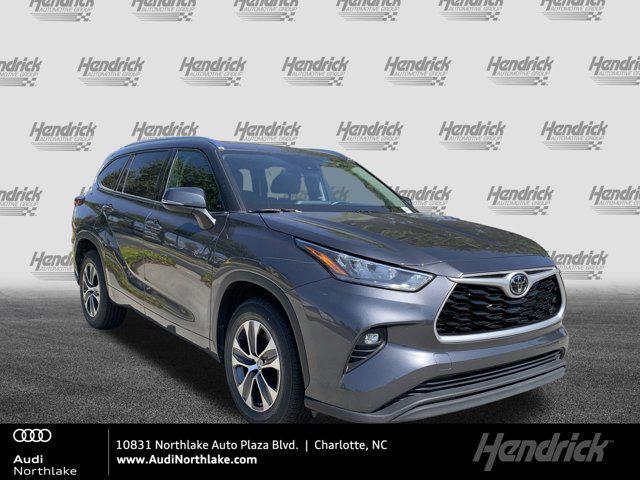 used 2020 Toyota Highlander car, priced at $25,422