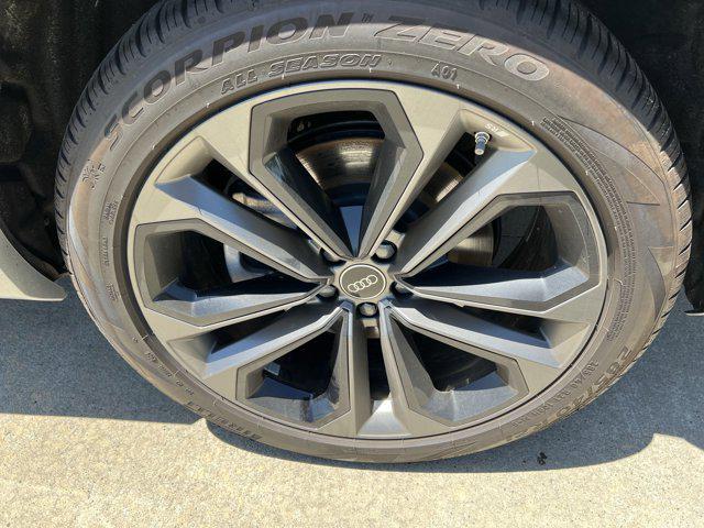 used 2025 Audi Q7 car, priced at $66,997