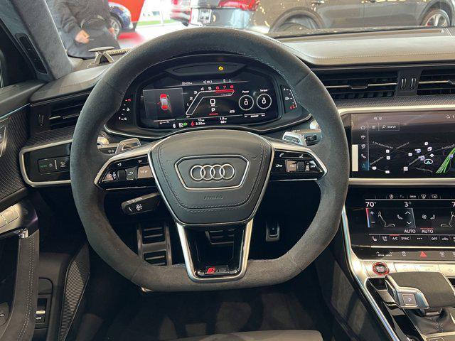 new 2025 Audi RS 6 Avant car, priced at $155,395