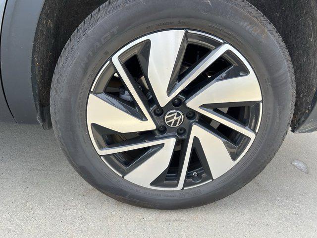 used 2025 Volkswagen Atlas car, priced at $41,999