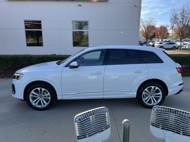 new 2025 Audi Q7 car, priced at $75,800