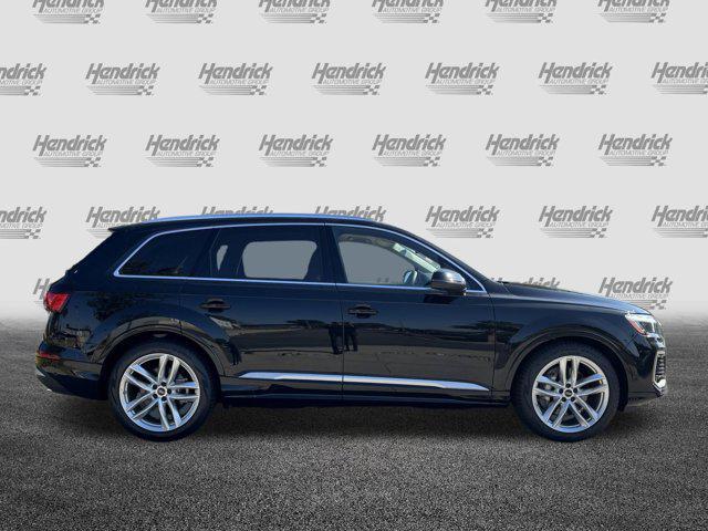 new 2025 Audi Q7 car, priced at $77,080
