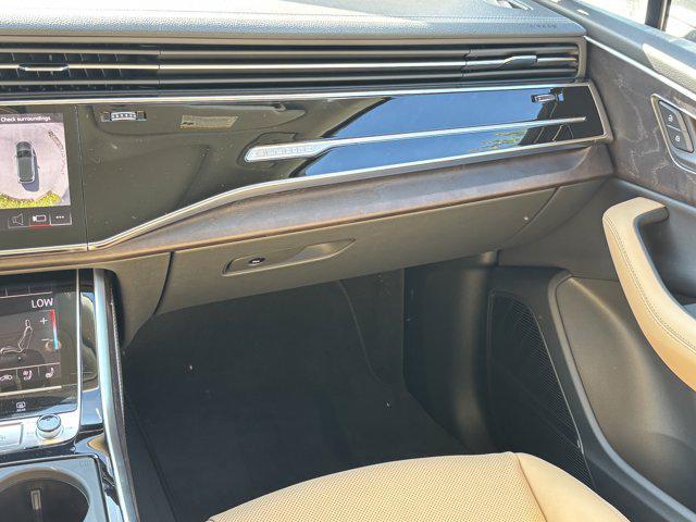 new 2025 Audi Q7 car, priced at $77,080