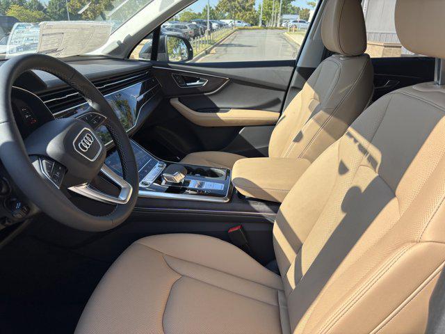 new 2025 Audi Q7 car, priced at $77,080