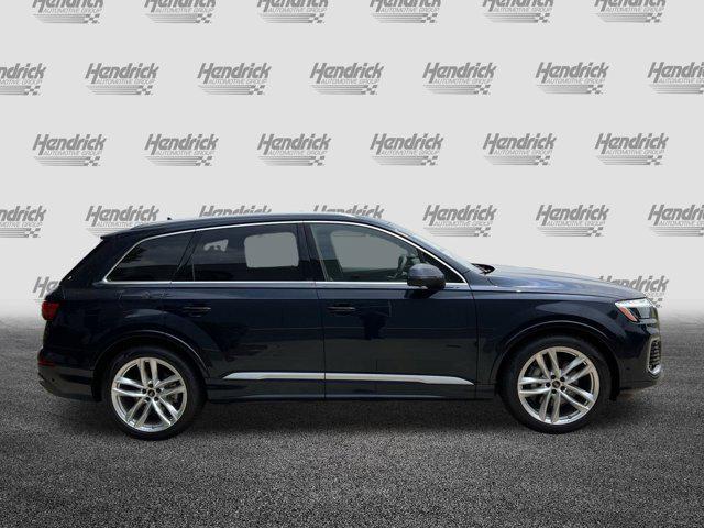 new 2025 Audi Q7 car, priced at $76,205