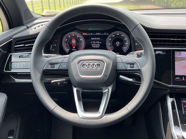 new 2025 Audi Q7 car, priced at $76,205