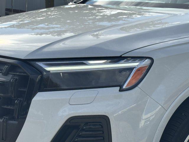 new 2026 Audi Q7 car, priced at $66,990