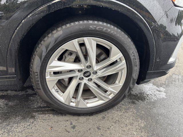 used 2023 Audi Q7 car, priced at $47,875