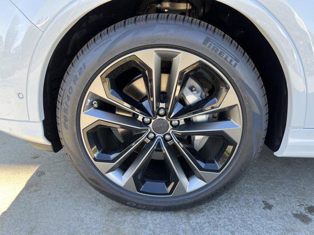 new 2026 Audi Q7 car, priced at $78,295