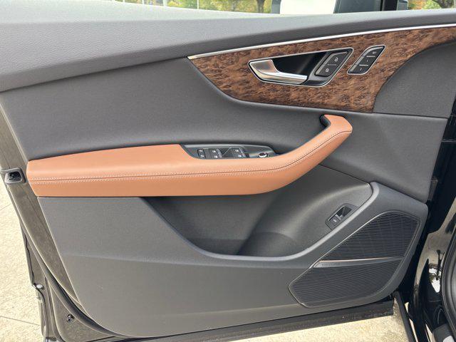 new 2026 Audi Q7 car, priced at $78,295