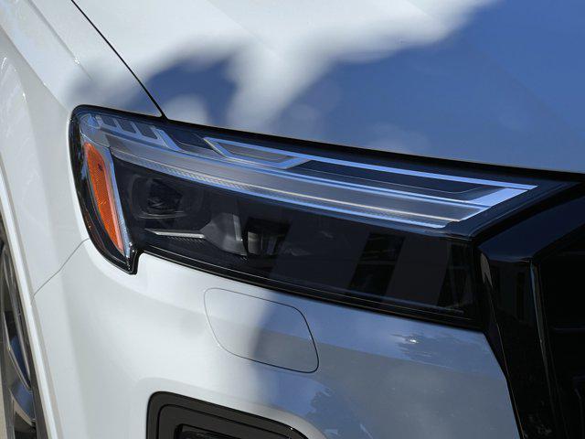 new 2026 Audi Q7 car, priced at $78,295