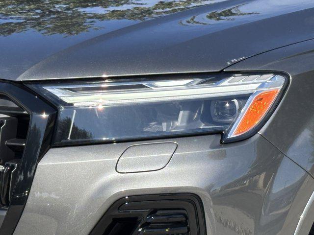 new 2026 Audi Q7 car, priced at $78,295
