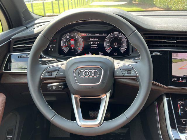 new 2025 Audi Q7 car, priced at $77,450