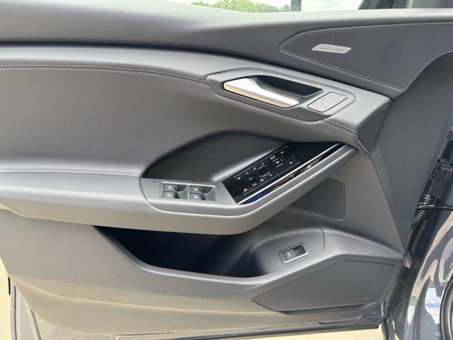 new 2025 Audi Q6 e-tron car, priced at $75,155