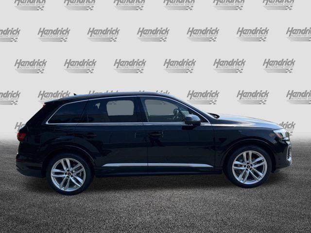 new 2025 Audi Q7 car, priced at $76,205