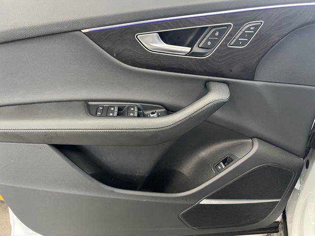 used 2023 Audi Q7 car, priced at $41,999