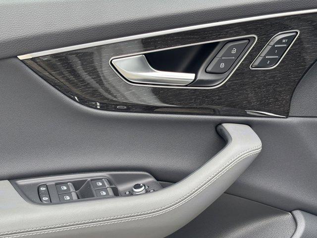new 2026 Audi Q7 car, priced at $78,295