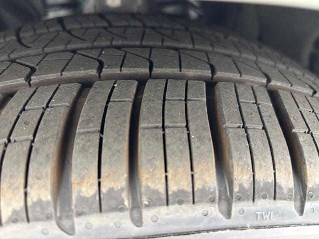 new 2026 Audi Q7 car, priced at $78,295