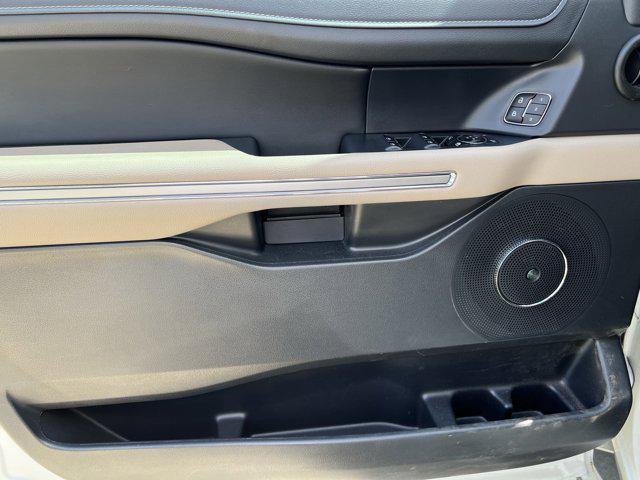 used 2023 Ford Expedition car, priced at $46,712