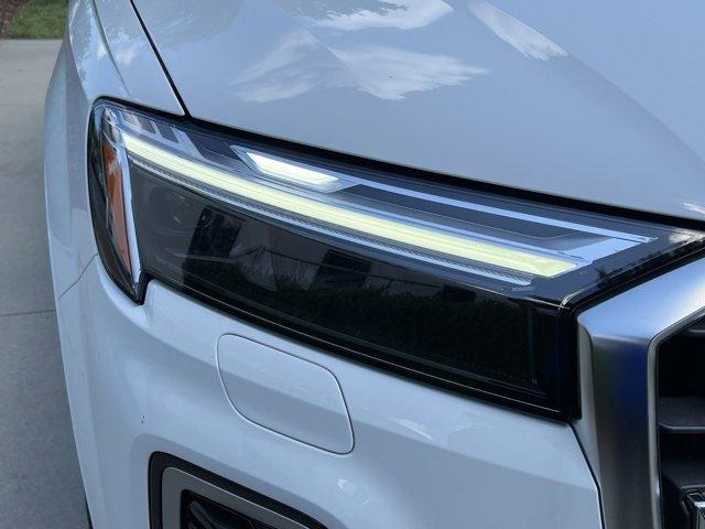 new 2025 Audi Q7 car, priced at $65,055