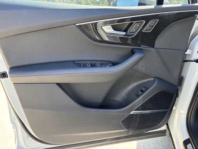 used 2023 Audi Q7 car, priced at $52,990