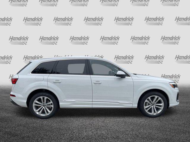 new 2025 Audi Q7 car, priced at $75,800