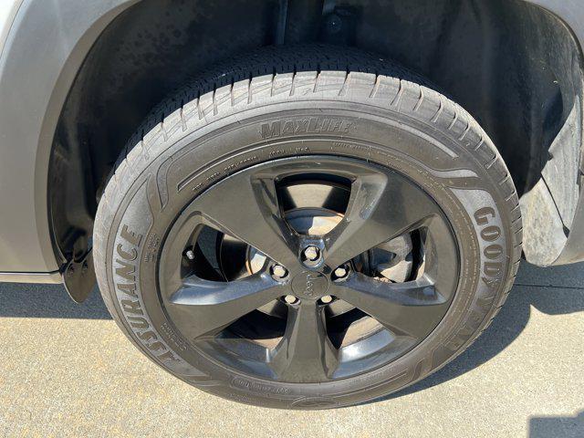 used 2018 Jeep Cherokee car, priced at $16,170