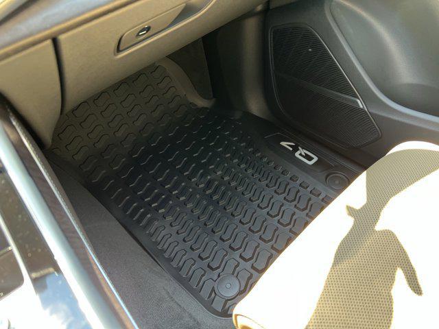 new 2025 Audi Q7 car, priced at $83,750