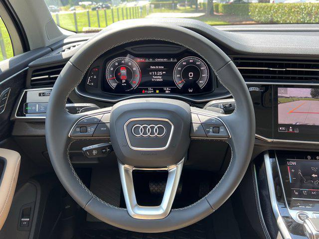 new 2025 Audi Q7 car, priced at $76,205