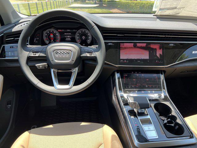 new 2025 Audi Q7 car, priced at $76,205