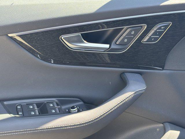 used 2025 Audi Q7 car, priced at $57,316