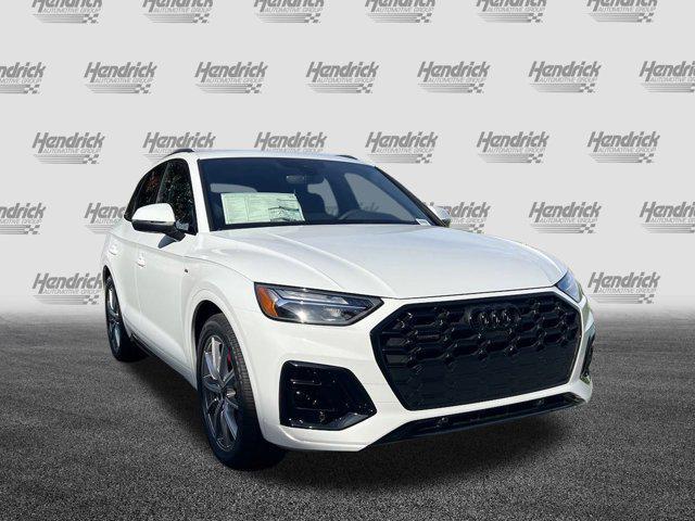 new 2025 Audi Q5 car, priced at $69,955