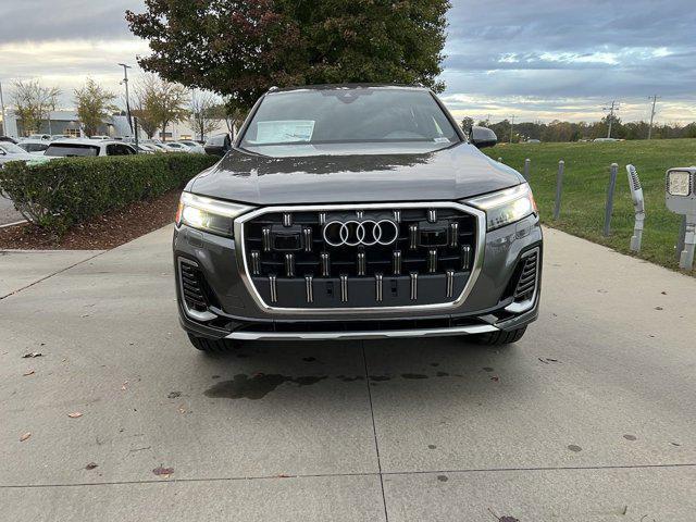 new 2025 Audi Q7 car, priced at $75,800