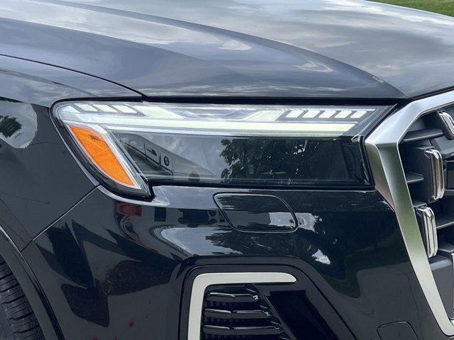 used 2025 Audi Q7 car, priced at $63,189