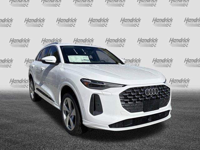 new 2025 Audi Q5 car, priced at $62,305