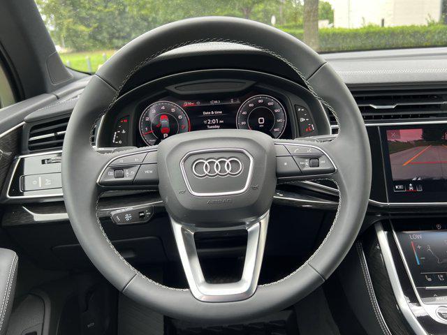 new 2025 Audi Q7 car, priced at $76,480