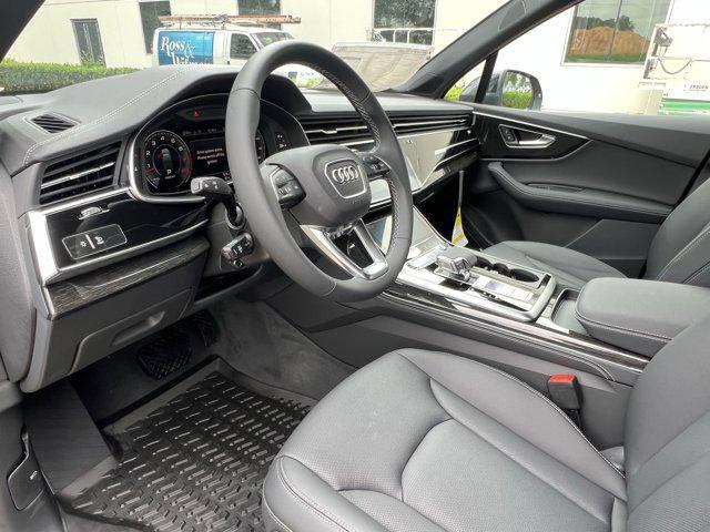 new 2025 Audi Q7 car, priced at $76,480