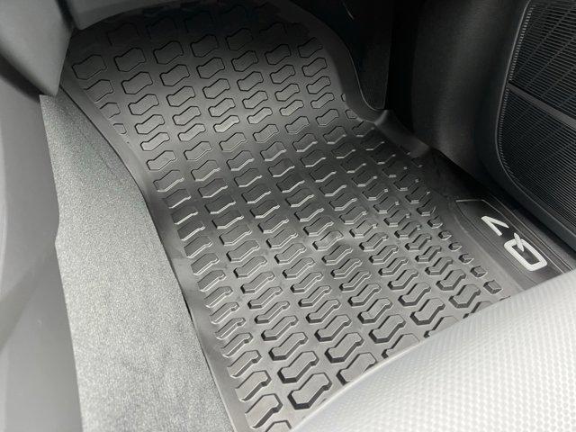 new 2025 Audi Q7 car, priced at $76,480