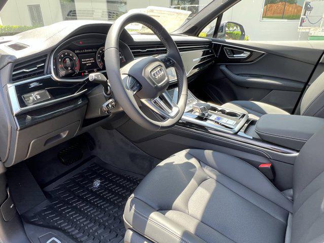 new 2025 Audi Q7 car, priced at $76,480