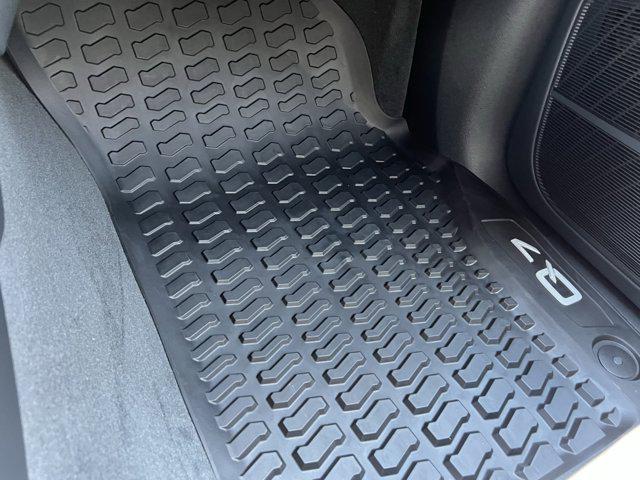 new 2025 Audi Q7 car, priced at $76,480