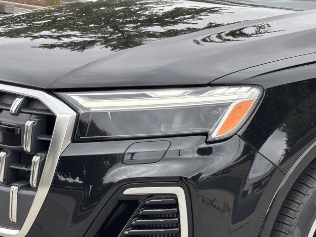 new 2026 Audi Q7 car, priced at $77,195