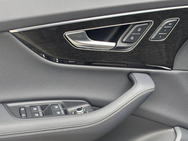 new 2026 Audi Q7 car, priced at $77,195