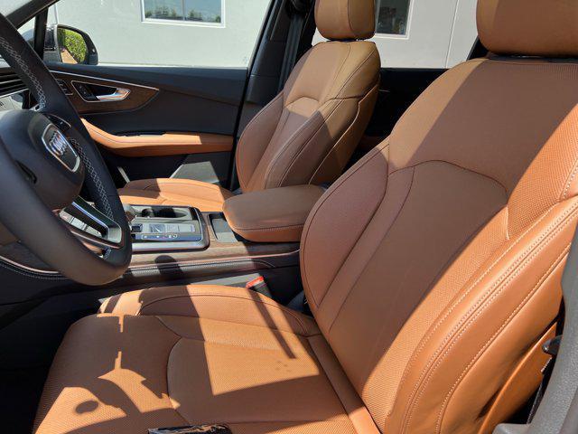 new 2025 Audi Q7 car, priced at $84,205