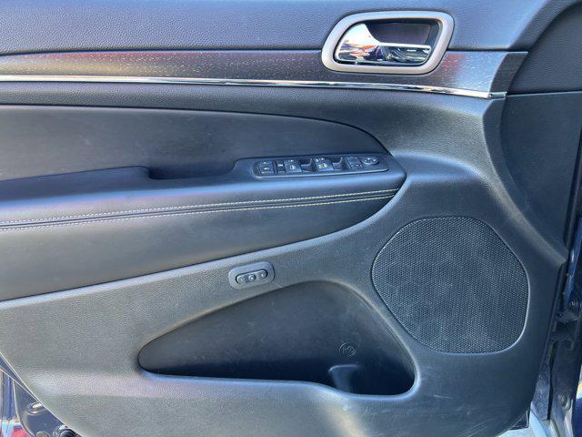 used 2015 Jeep Grand Cherokee car, priced at $12,699