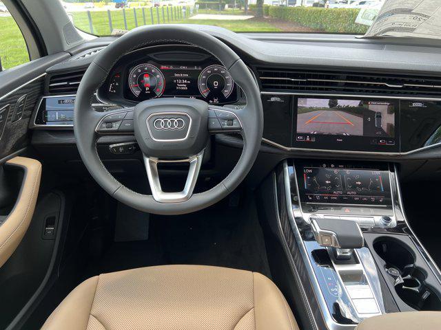 new 2025 Audi Q7 car, priced at $76,205