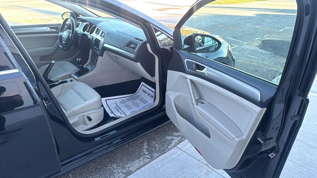 used 2015 Volkswagen Golf SportWagen car, priced at $11,995