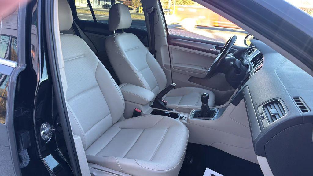 used 2015 Volkswagen Golf SportWagen car, priced at $11,995