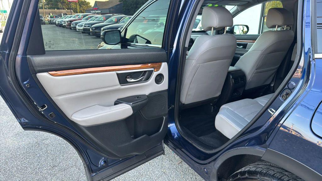 used 2017 Honda CR-V car, priced at $17,995