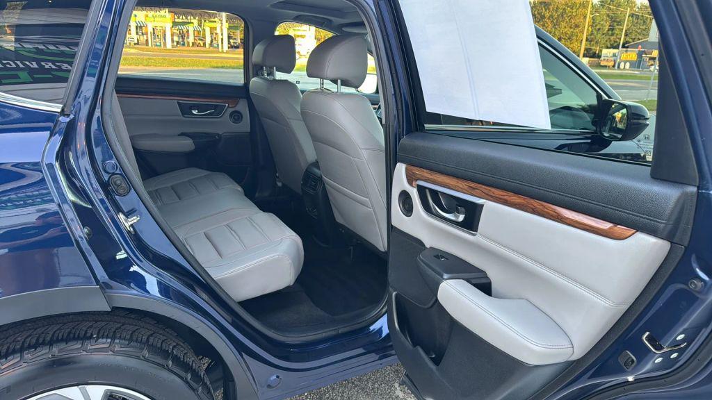 used 2017 Honda CR-V car, priced at $17,995