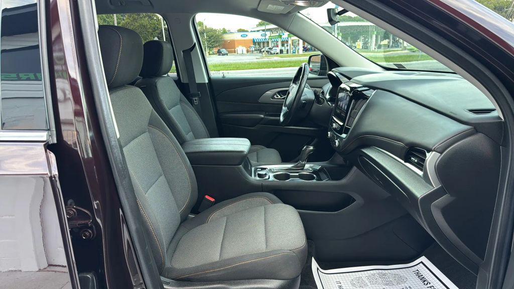 used 2020 Chevrolet Traverse car, priced at $23,995